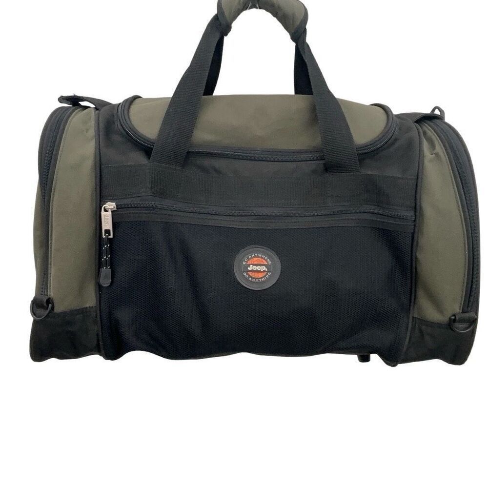 Jeep travel equipment duffel bag, two side pockets, and a large middle pocket vi